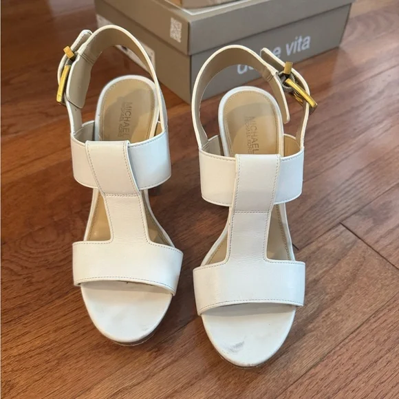 Michael Kors Cream and Tan Block Heel Sandals - Picture 5 of 5
